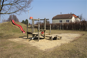Spielplatz "Im Wohnland" - Hofko